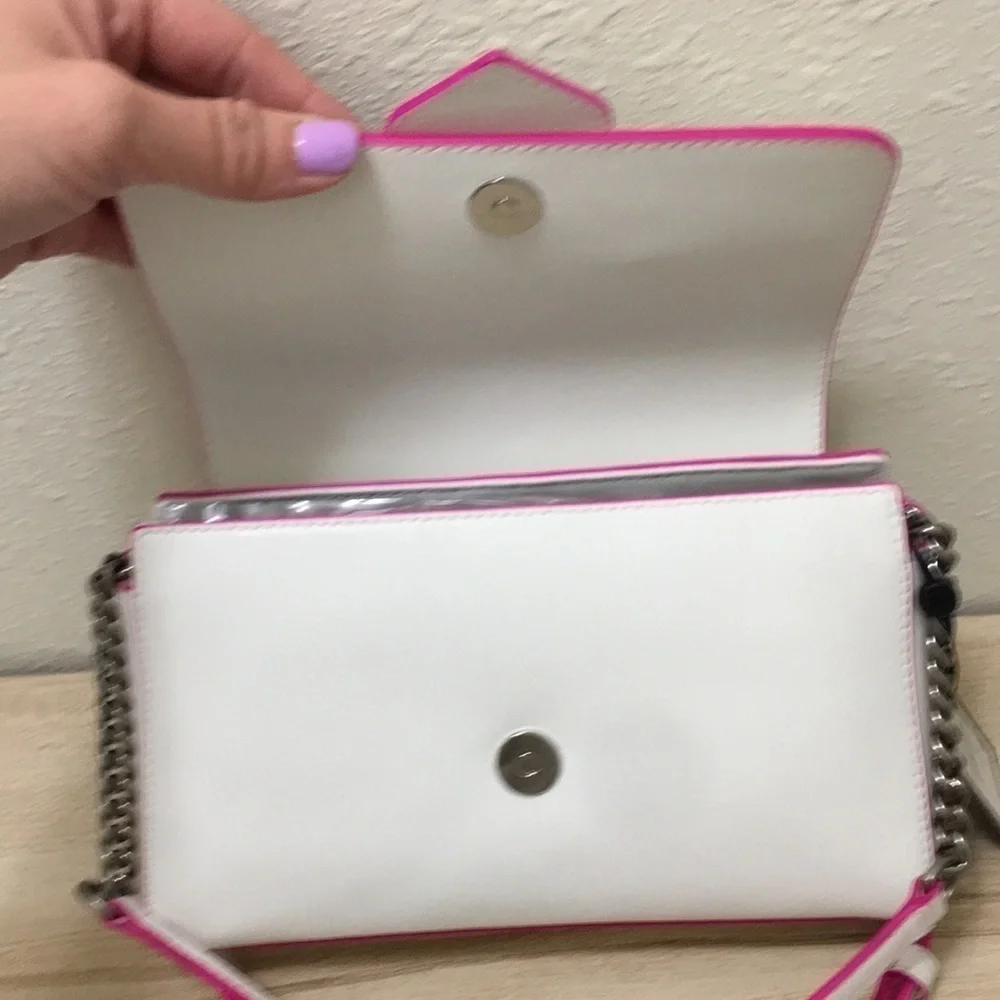 𝅺dkny Val Flap Shoulder Bag